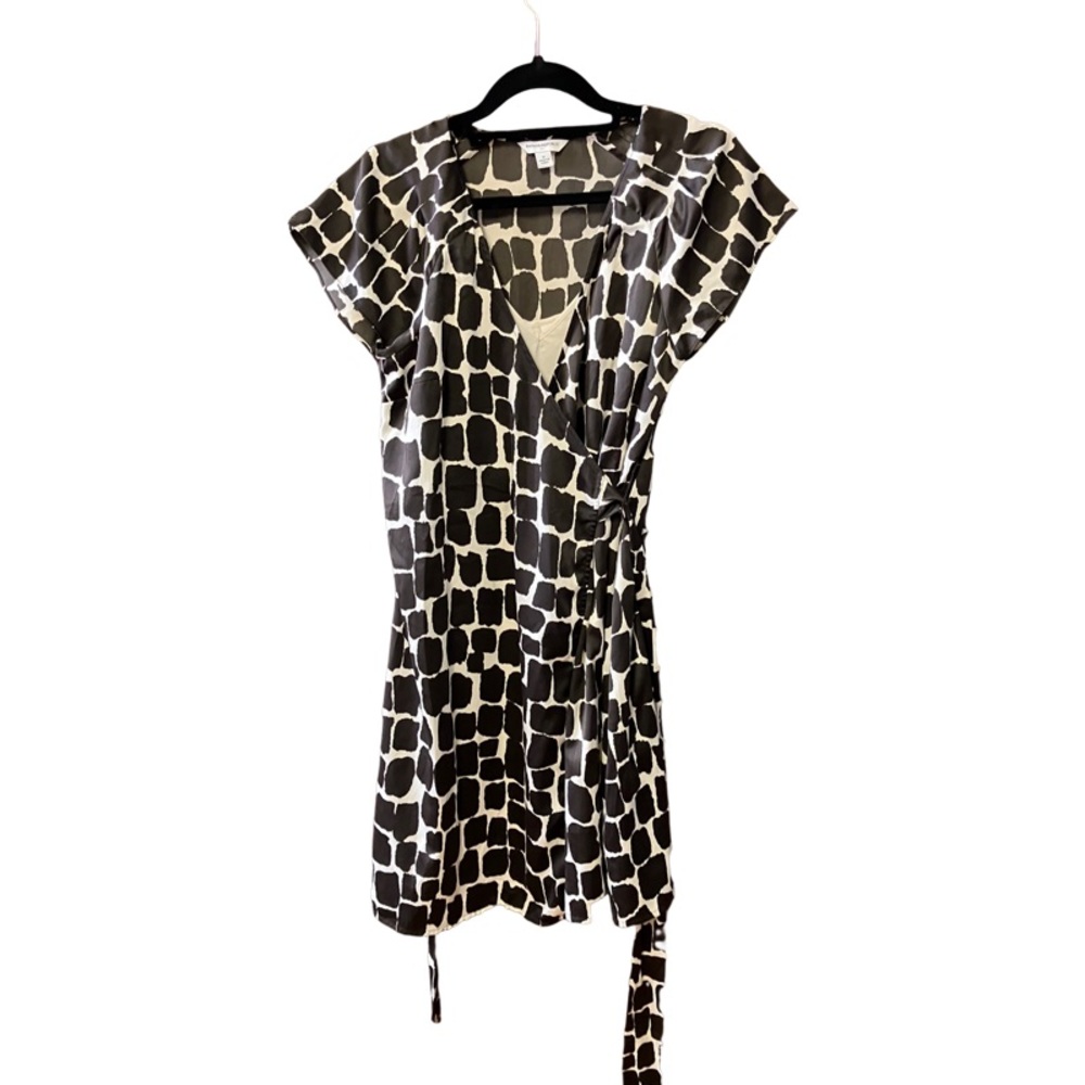 Banana Republic Black and White Midi Dress